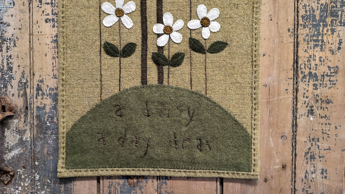 A DAISY A DAY Paper Pattern