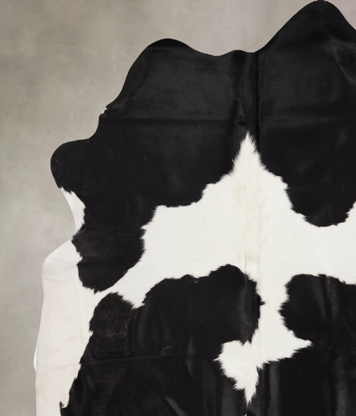 Black and White Cowhide Rug #B10463
