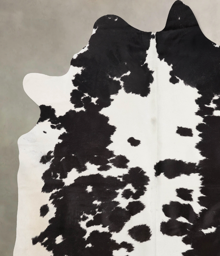 Black and White Cowhide Rug #B10447