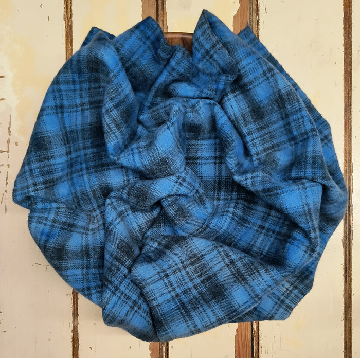 BLUE Hand Dyed Plaid Wool (Medium)
