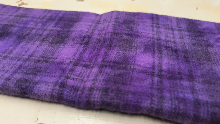 BLUE VIOLET Hand Dyed Plaid Wool (Medium)