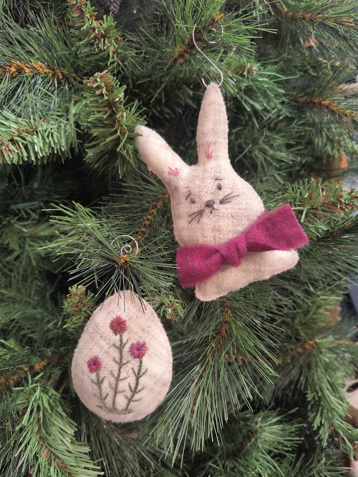BUNNY EGGS? Paper Pattern