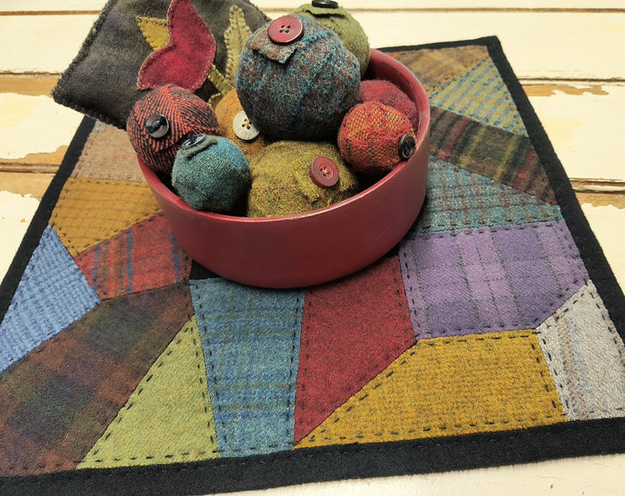 CRAZY WOOL MAT Paper Pattern