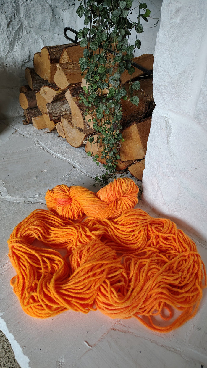 Flaming Orange 01 M Hand Dyed Wool Yarn (Wholesale)