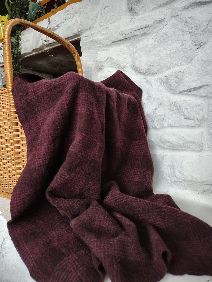 Fuchsia Hand Dyed Wool Fat Eighth Bundle