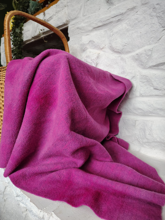 Fuchsia Hand Dyed Wool Fat Eighth Bundle
