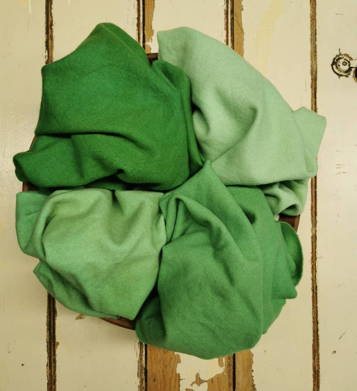 GREEN 01 Hand Dyed Wool - All About Ewe Wool Shop