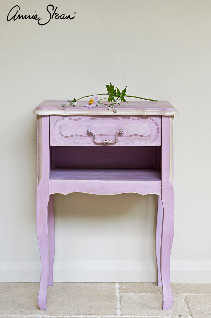 Henrietta - Chalk Paint® by Annie Sloan