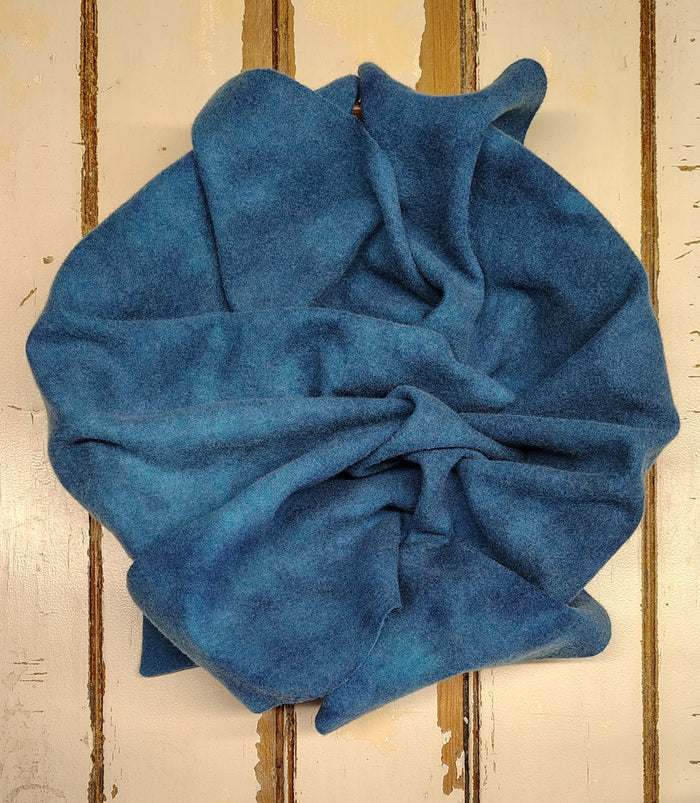 ISLAND BLUE 00 M Hand Dyed Wool