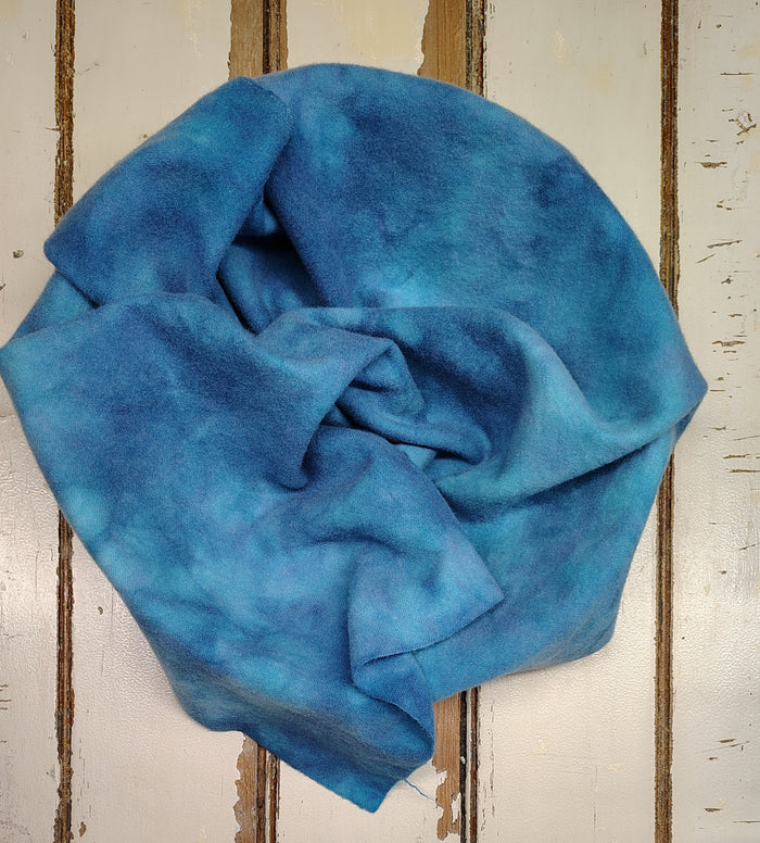 ISLAND BLUE 02 M Hand Dyed Wool