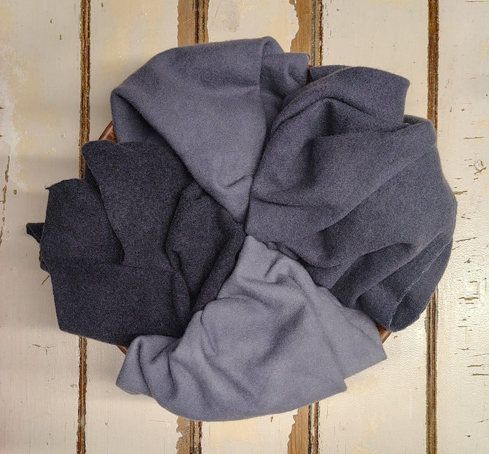JET BLACK 01 P Hand Dyed Wool (Wholesale)