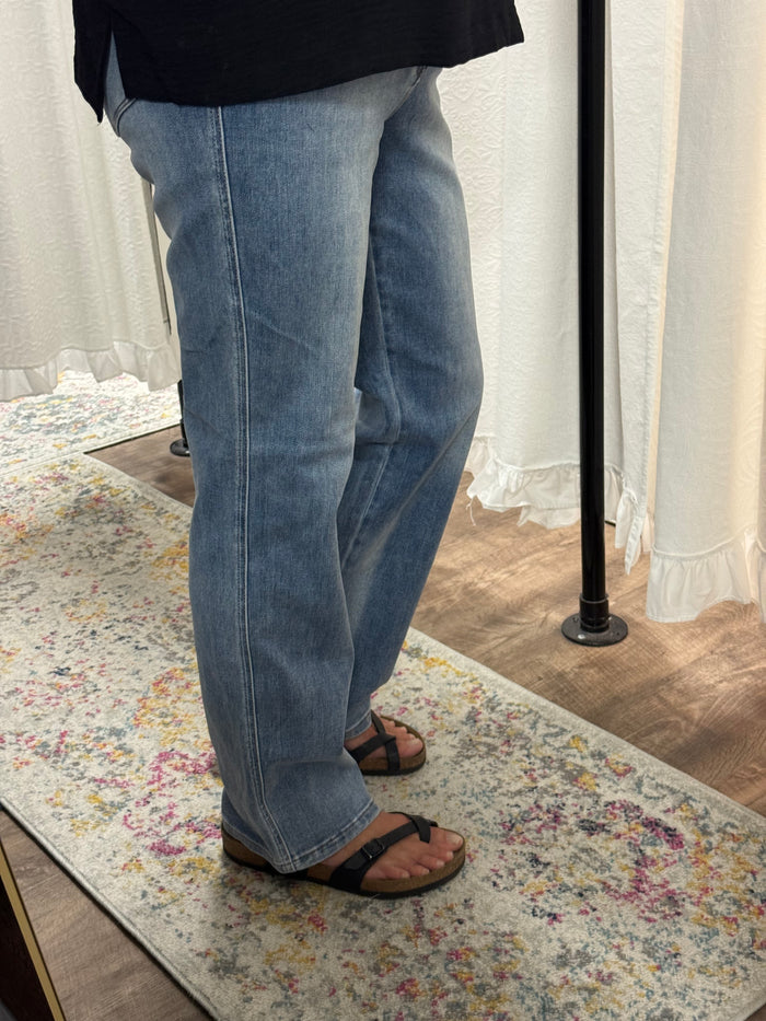 Judy Blue  HW Tummy Control Contrast Wash Straight Jeans - Posh West Boutique