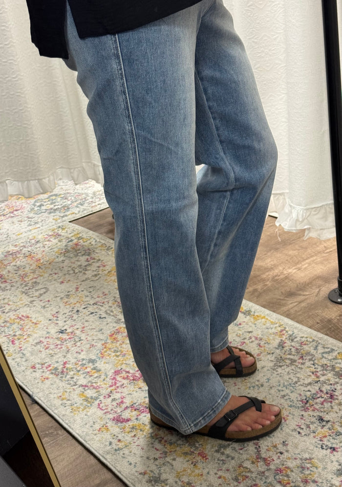 Judy Blue  HW Tummy Control Contrast Wash Straight Jeans - Posh West Boutique