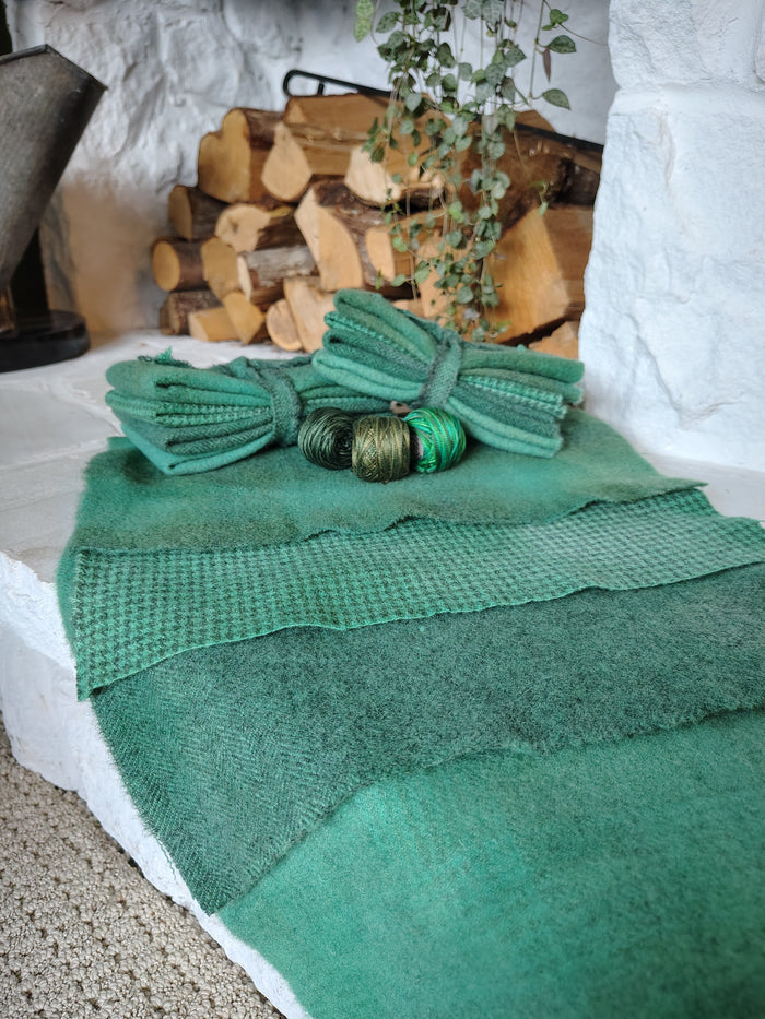 Leaf Hand Dyed Wool Fat Eighth Bundle