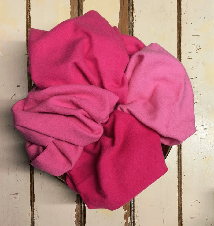 MAGENTA 03 P Hand Dyed Wool