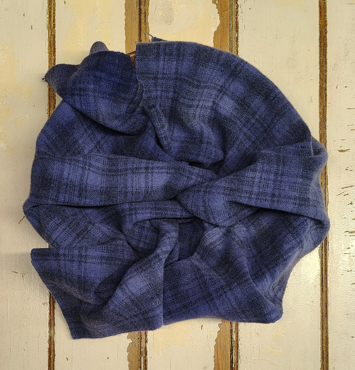NAVY Hand Dyed Plaid Wool (Medium)