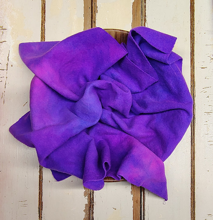 Poppin' Purple  01 P Hand Dyed Wool (Wholesale)