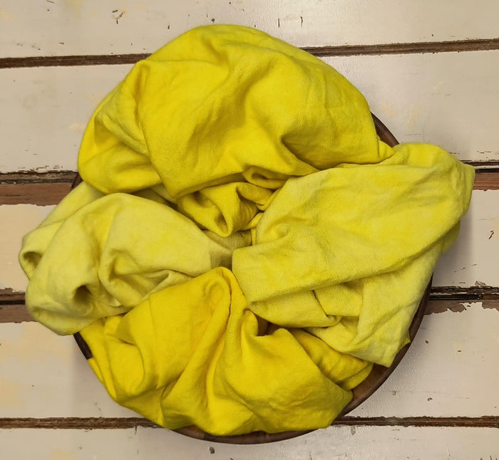 SUN YELLOW 01 (Mottled) Hand Dyed Wool - All About Ewe Wool Shop