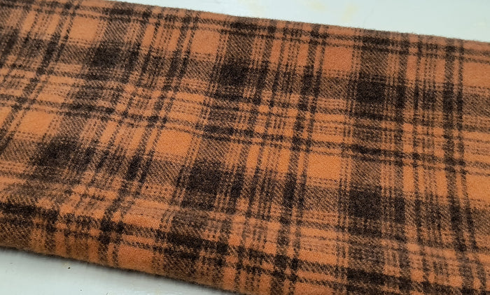 TIGER LILY Hand Dyed Plaid Wool (Medium)
