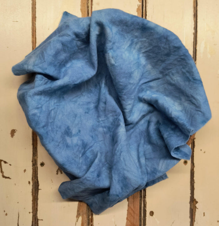 LAKE BLUE 01 Hand Dyed Wool - All About Ewe Wool Shop